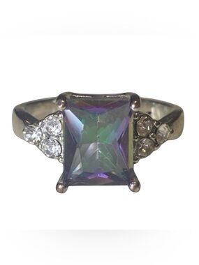 MYSTIC RAINBOW Ring Silver tone CZ 1 Large Stone, 6 Small Stones 4.2g Size 9